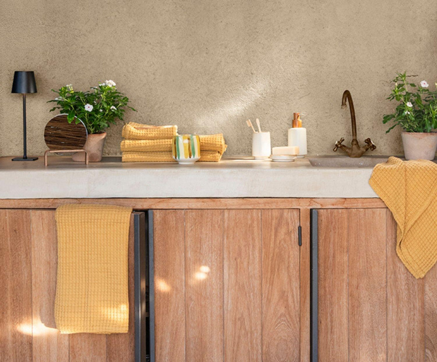 Vela cerámica Lima con arma de Vainilla Andrea House