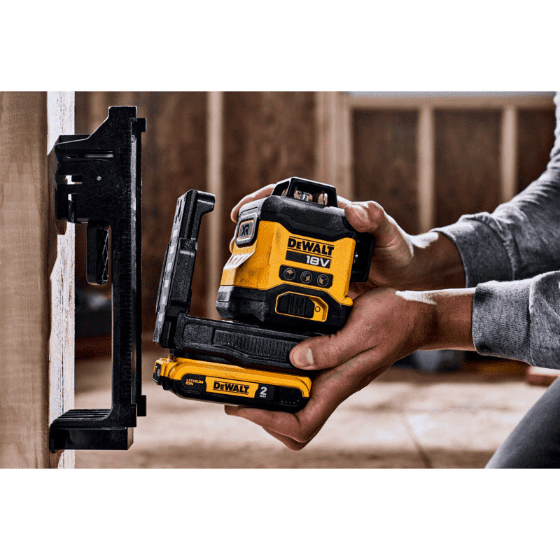 Mega Gypsum Panel Combo: DCF620 Screwdriver + DCH133 Hammer + DCLE34031N Level + 2 18V Dewalt Batteries