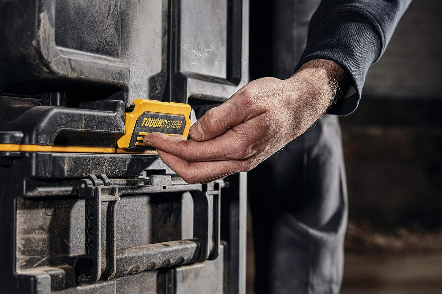 TOUGHSYSTEM DS450 Dewalt DWST83295-1 Tool Box with Handle and Wheels