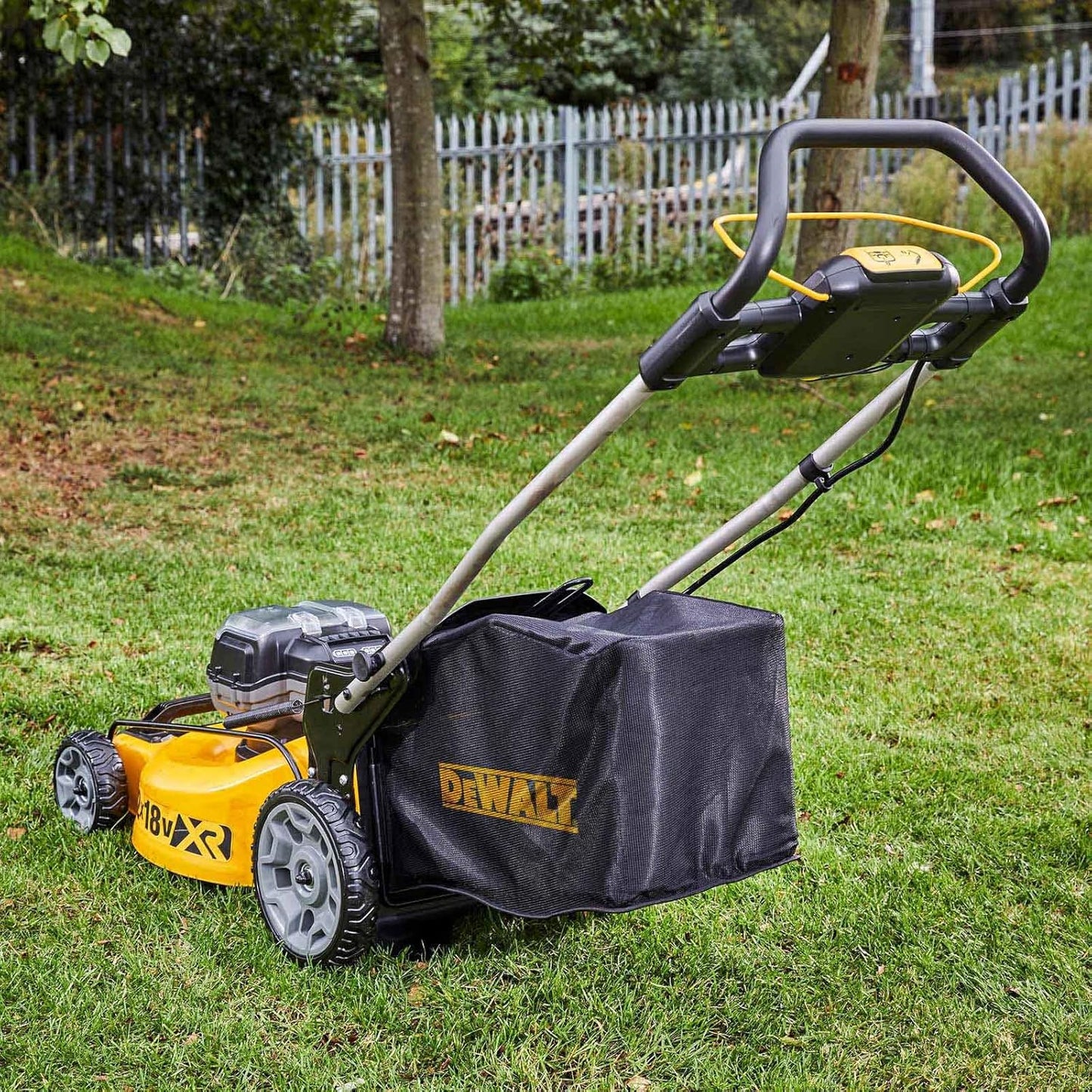 Dewalt DCMW564N XR 2x18V 48cm Brushless Lawn Mower