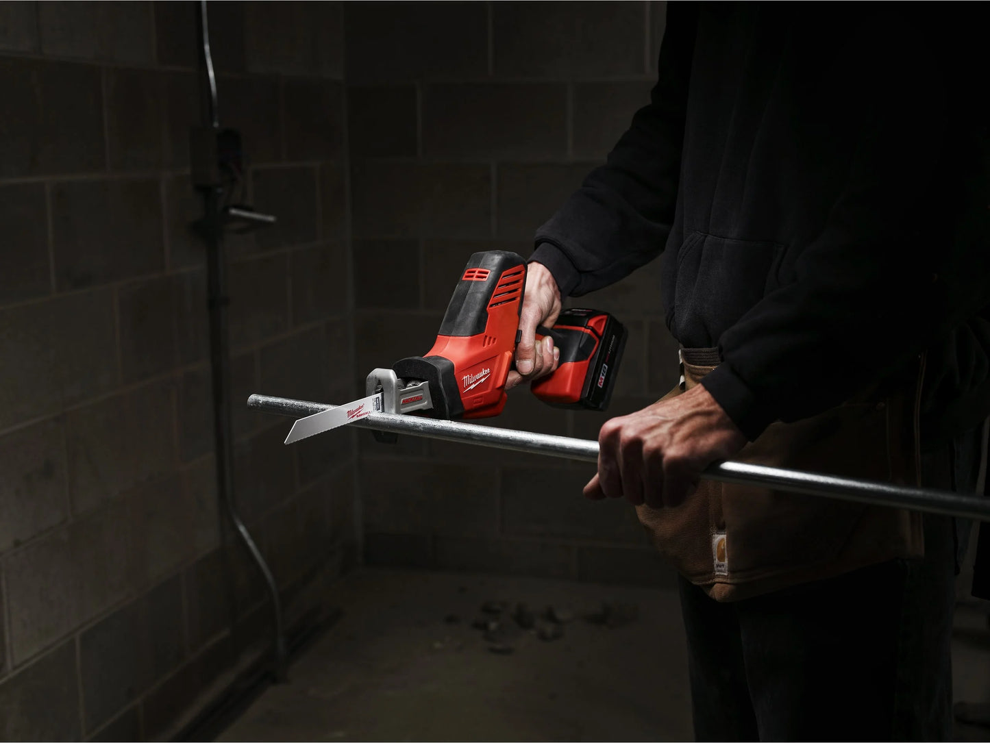 Milwaukee C18 HZ-402B M18 Reciprocating Saw with 2 x 4Ah Batteries + Charger + Bag