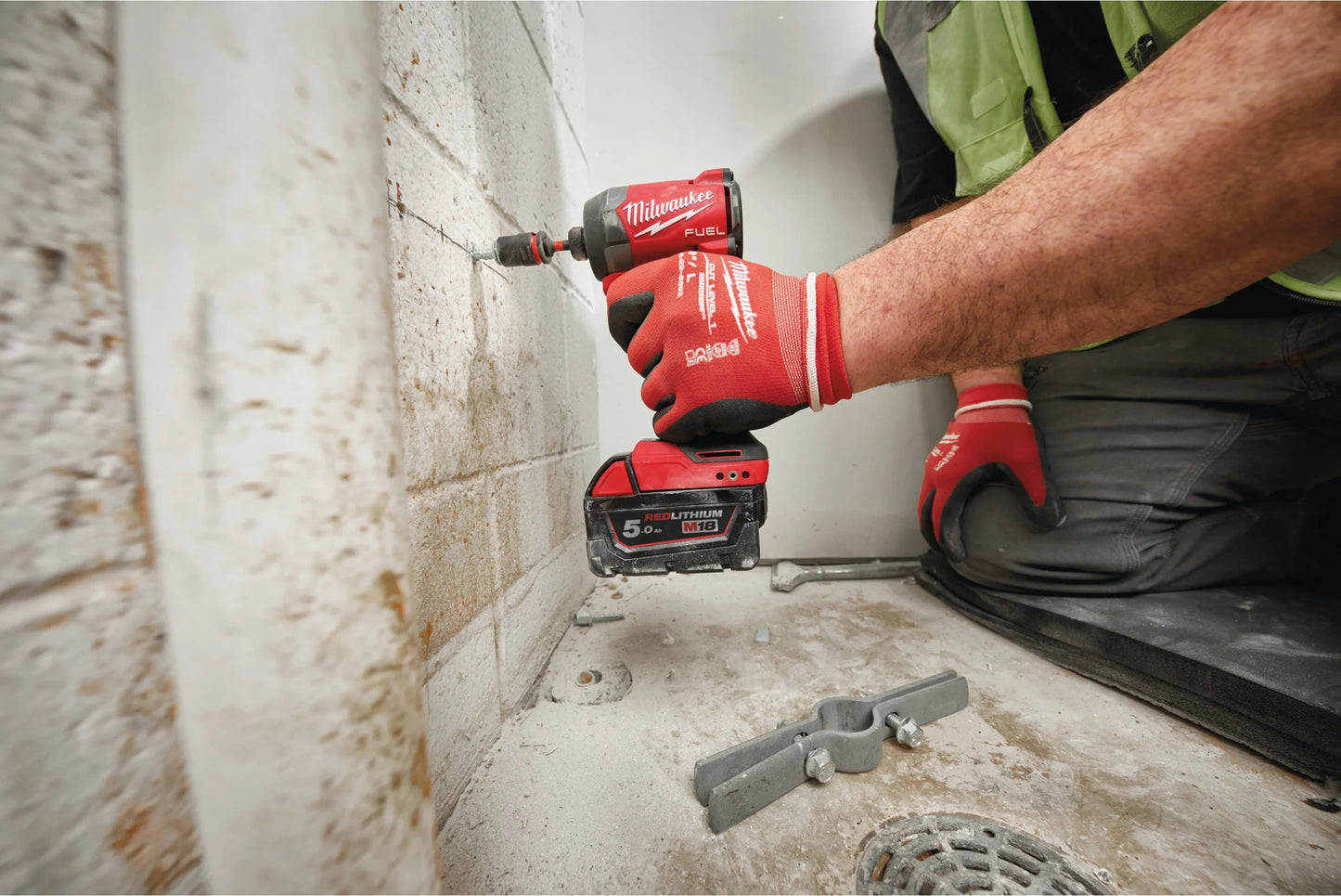 Milwaukee M18 FID3-502X M18 FUEL ¼″ hex impact driver + 2 × 5Ah batteries + charger + case