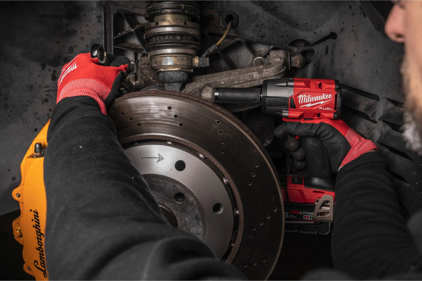 M18 FUEL 1/2" Medium Torque Impact Wrench With Milwaukee M18 Friction Ring FMTIW2F12-502X