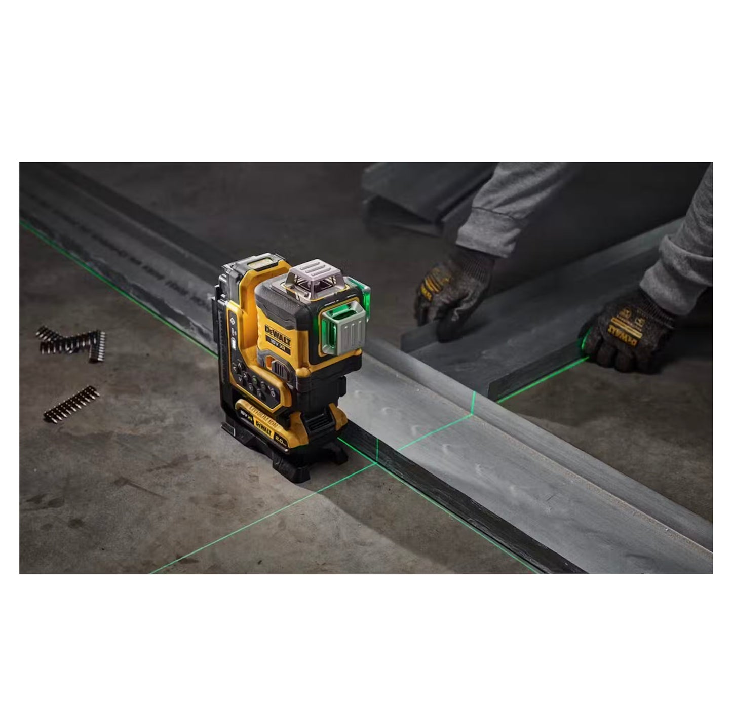 Nivel láser autonivelante Verde con control remoto de 3 lineas 360º XR 18V Dewalt DCLE34035B